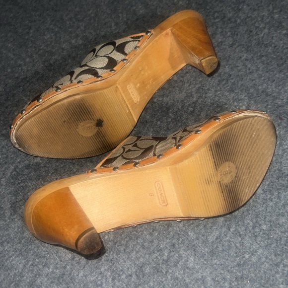Clogs. - Picture 8 of 8
